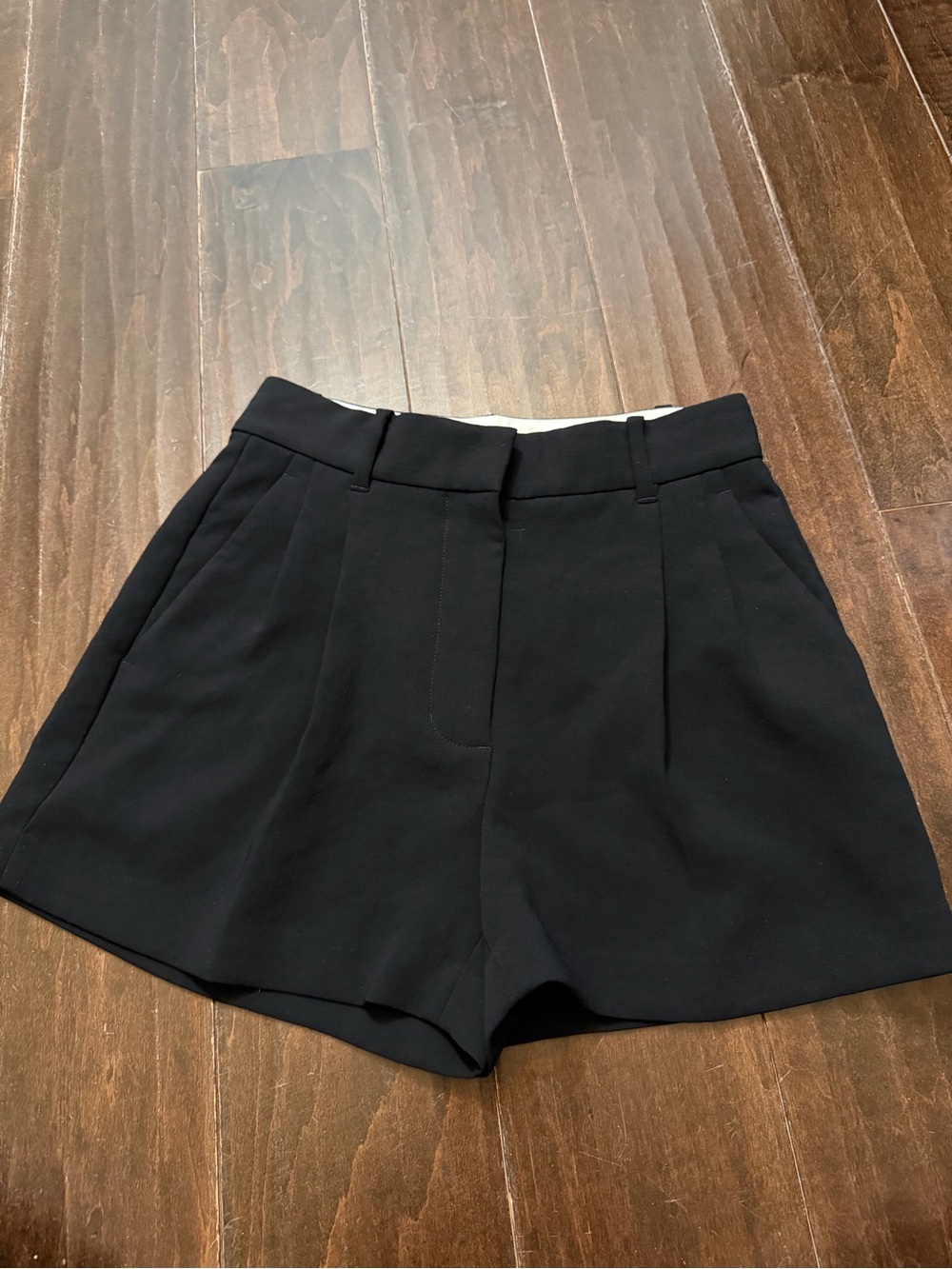 Aritzia Black High-Waist Tailored Shorts